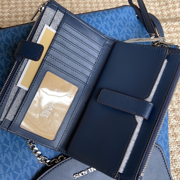 Michael Kors Jet Set Travel Lg Double Zip - Picture 14 of 16